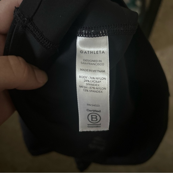 Athleta Stay Fly 9” Shorts - Picture 4 of 5